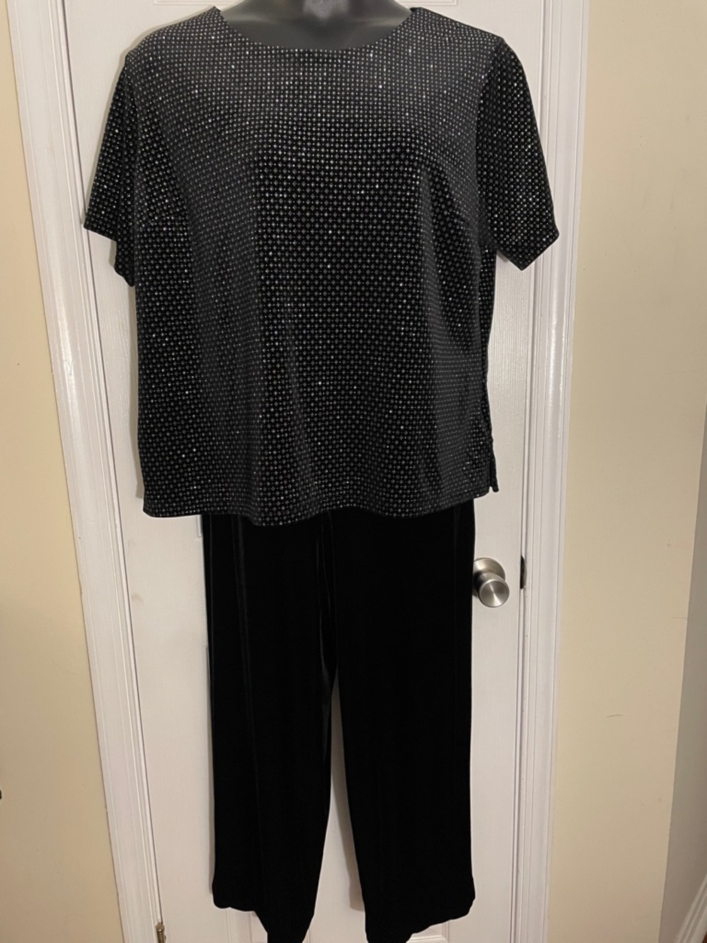 Black Sparkle 2 Pc Pantsuit - Elegant Short-Sleeve Top & Wide-Leg Pants